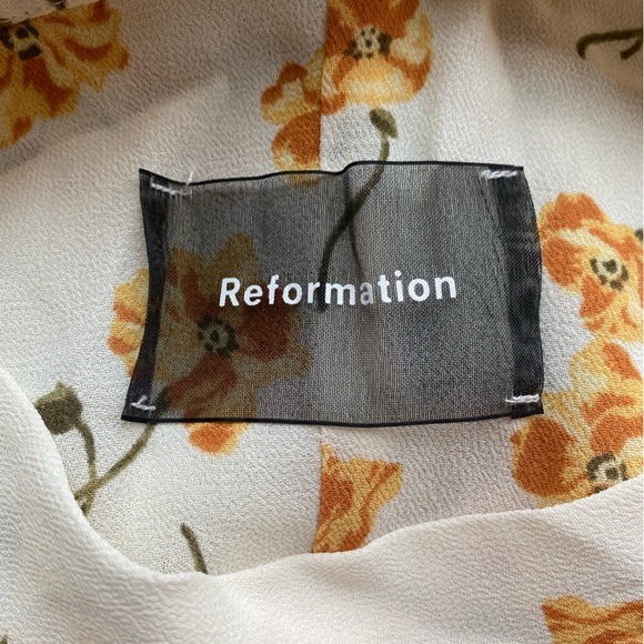 Reformation wrap skirt in limonada - Picture 4 of 7